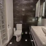 Villa Private With Hot Tub & Sauna