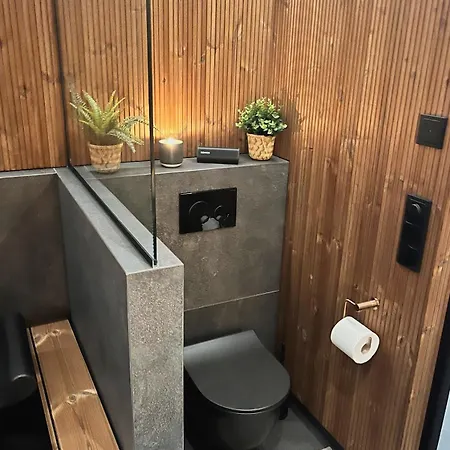 Private With Hot Tub & Sauna Villa Rovaniemi