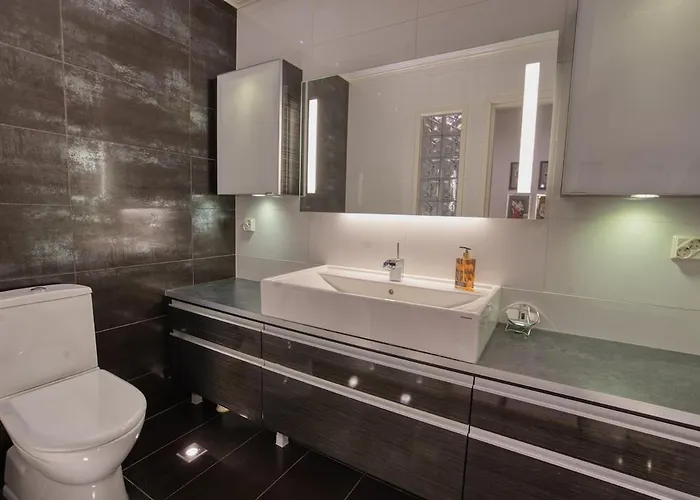 Βίλα Private With Hot Tub & Sauna