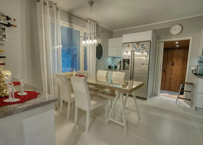 Private With Hot Tub & Sauna Βίλα *